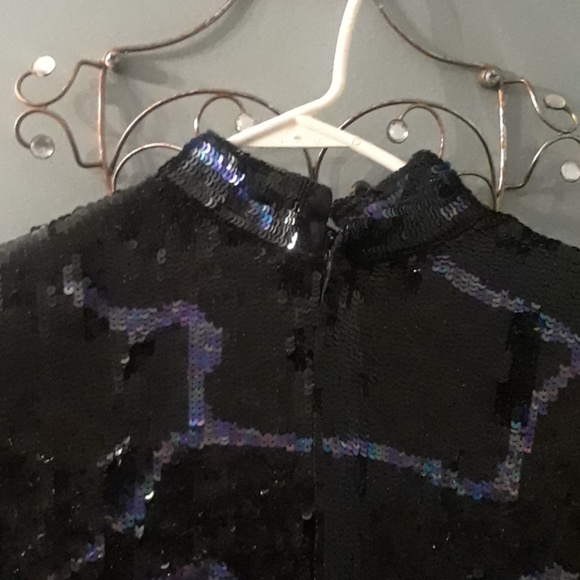 Beautiful  dress great for a special ocassio - Picture 2 of 4